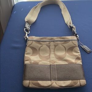Cross body Coach bag